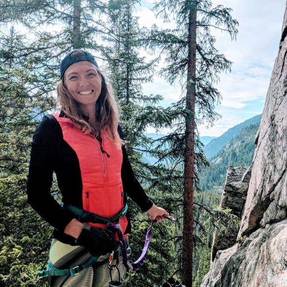 Meet your Posher, Aubry - Picture 1 of 1